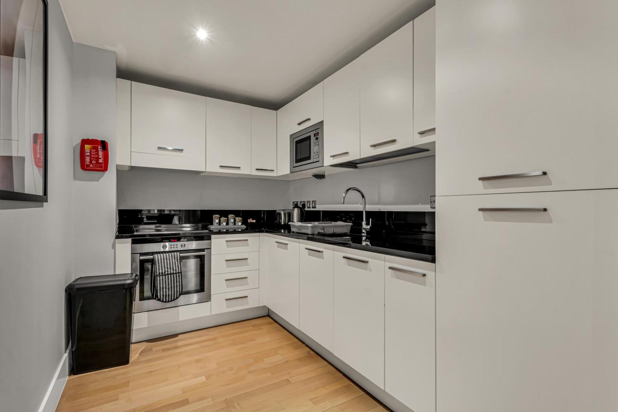 Mysquare One Bedroom Serviced Apartment Near St Paul'S Blackfriars London Exterior foto